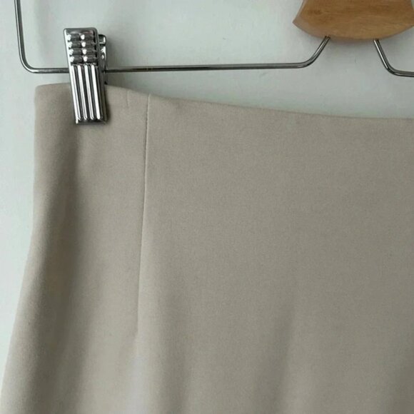 Aritzia Babaton Billy pencil skirt - Picture 13 of 13